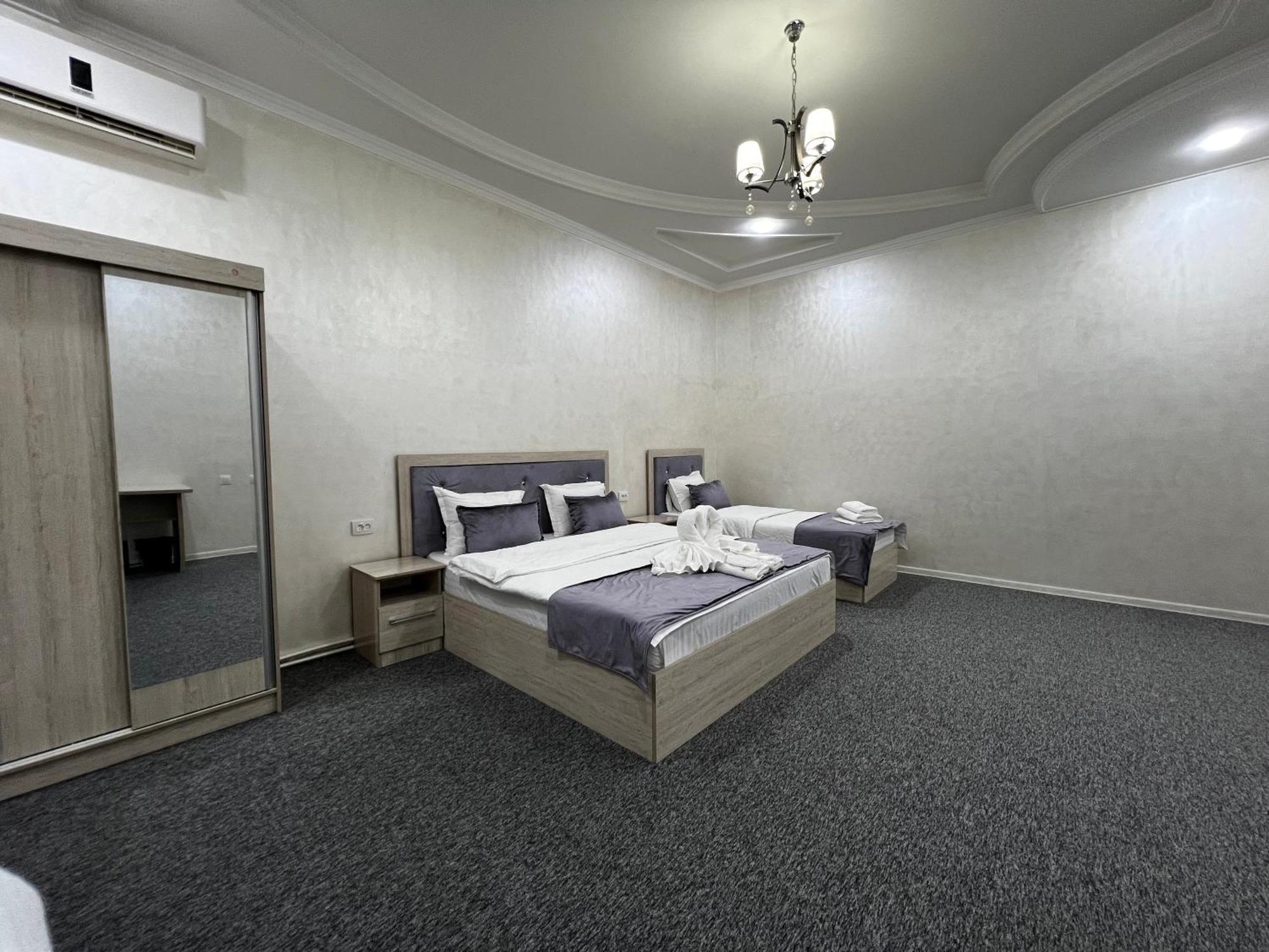 Art Tashkent Hotel Kültér fotó