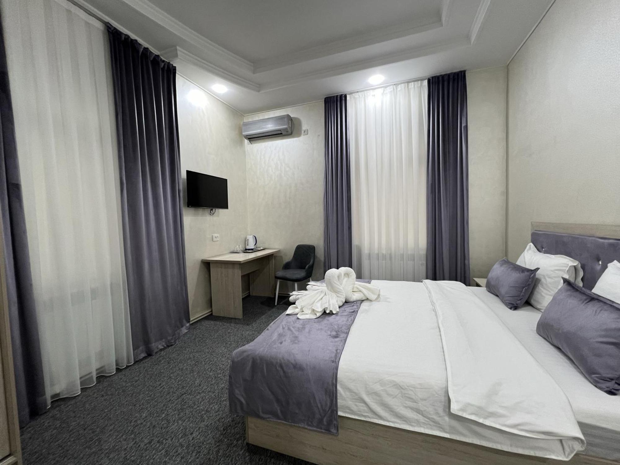 Art Tashkent Hotel Kültér fotó