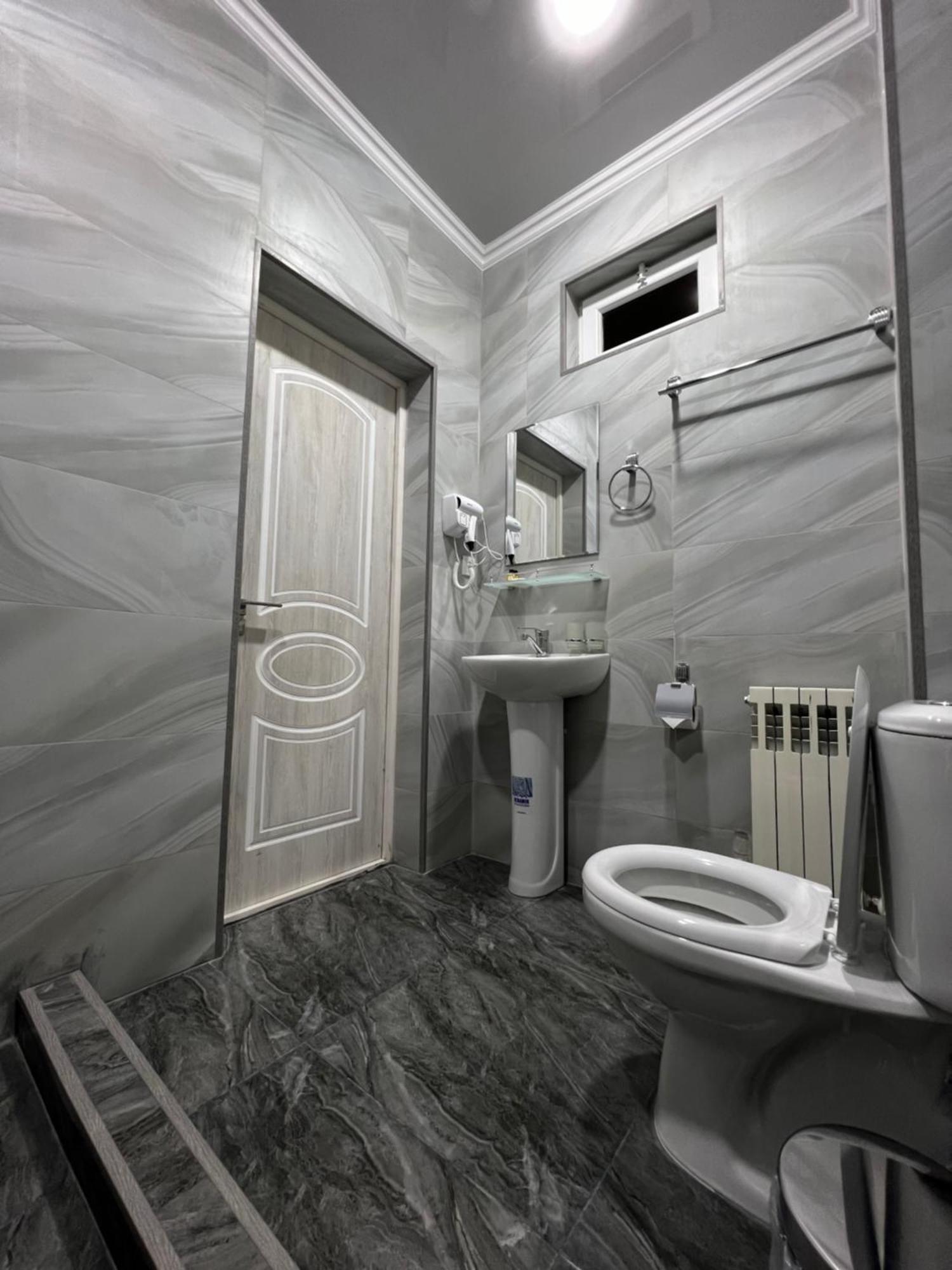 Art Tashkent Hotel Kültér fotó
