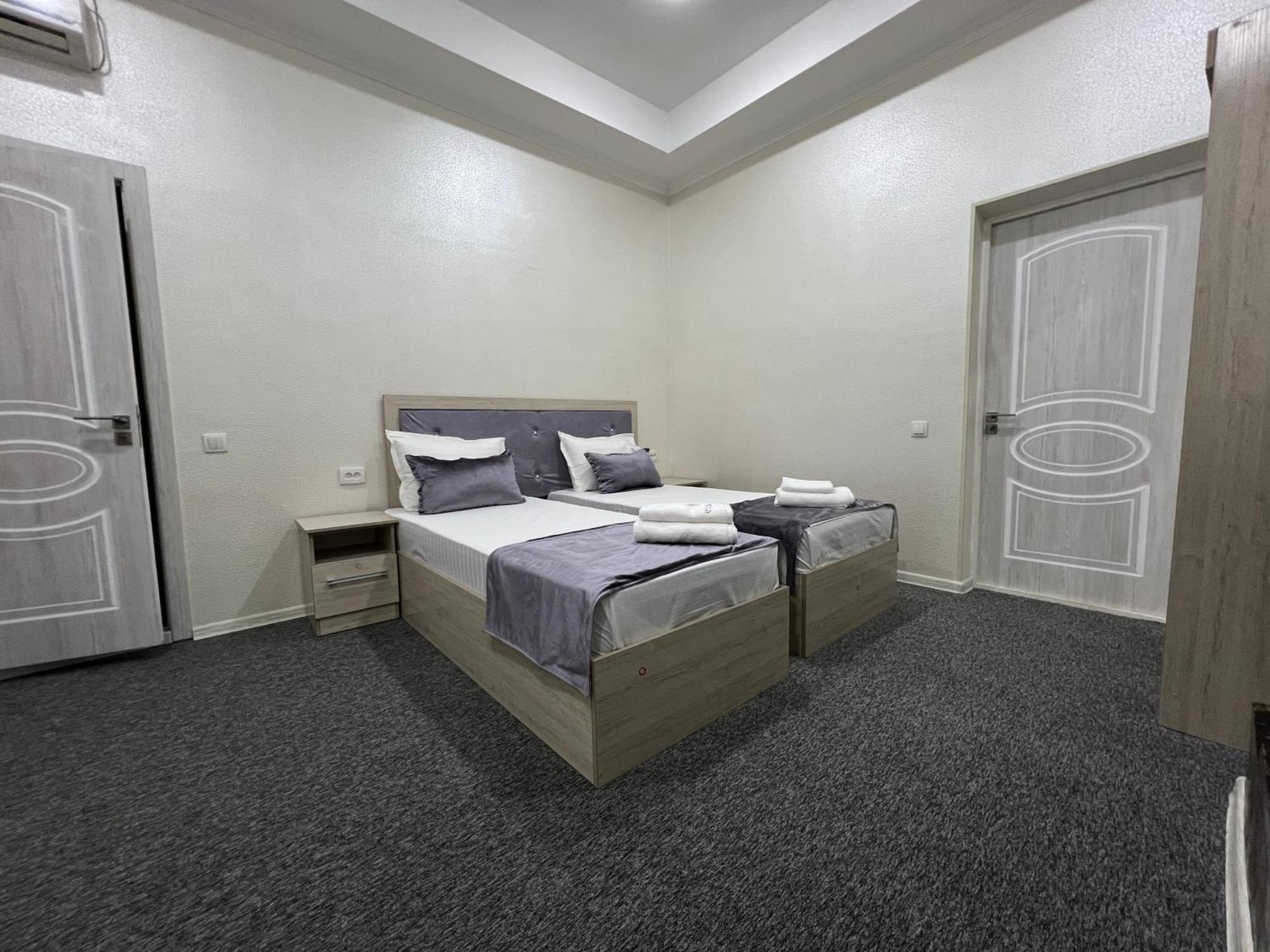 Art Tashkent Hotel Kültér fotó